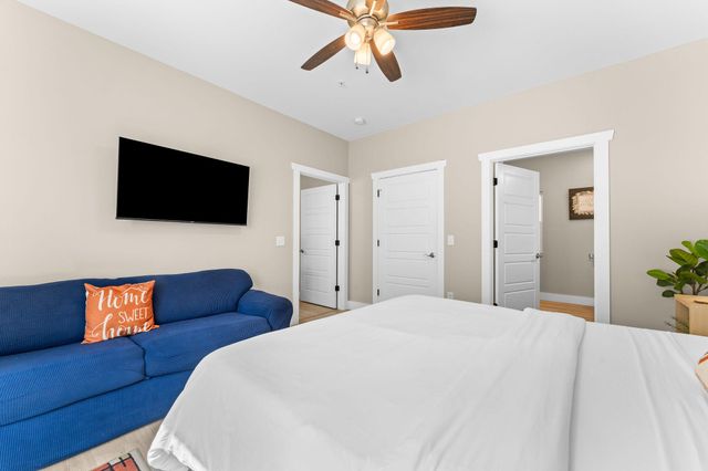 101 Willow Oak Lane Lane, Branson, MO 65616