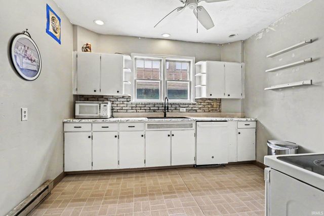 1013 S 34th Street, South Bend, IN 46615