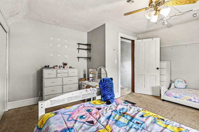 1013 S 34th Street, South Bend, IN 46615