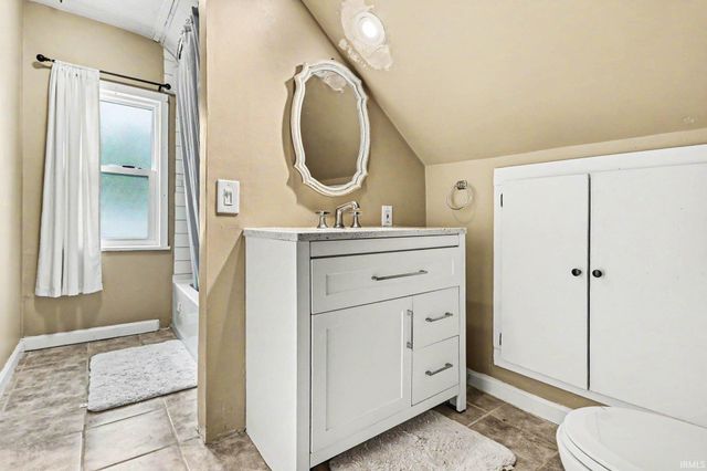1013 S 34th Street, South Bend, IN 46615