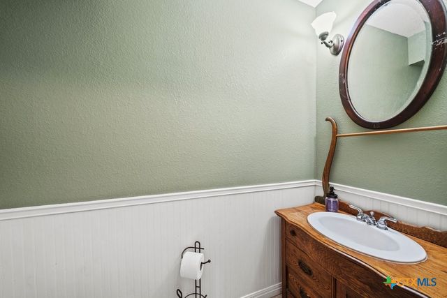 1100 Martindale Falls Road, Martindale, TX 78655