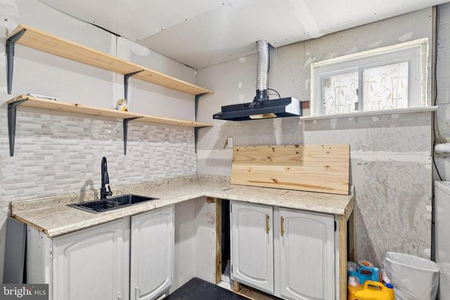 305 CEDAR RIDGE DR, Oxon Hill, MD 20745