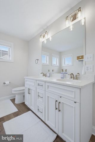 719 OXFORD DR, York, PA 17406