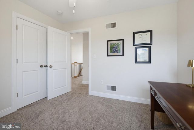 719 OXFORD DR, York, PA 17406