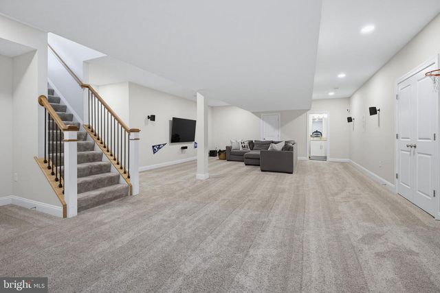 719 OXFORD DR, York, PA 17406