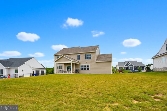 719 OXFORD DR, York, PA 17406