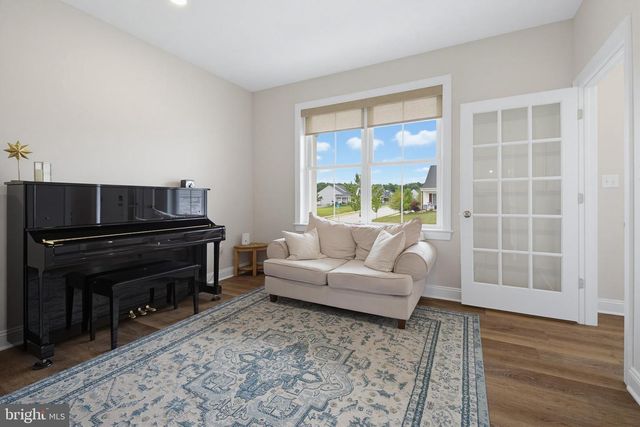 719 OXFORD DR, York, PA 17406