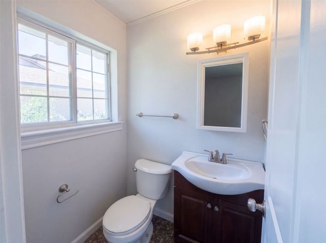 2415 Barnes Bridge Road, Dallas, TX 75228