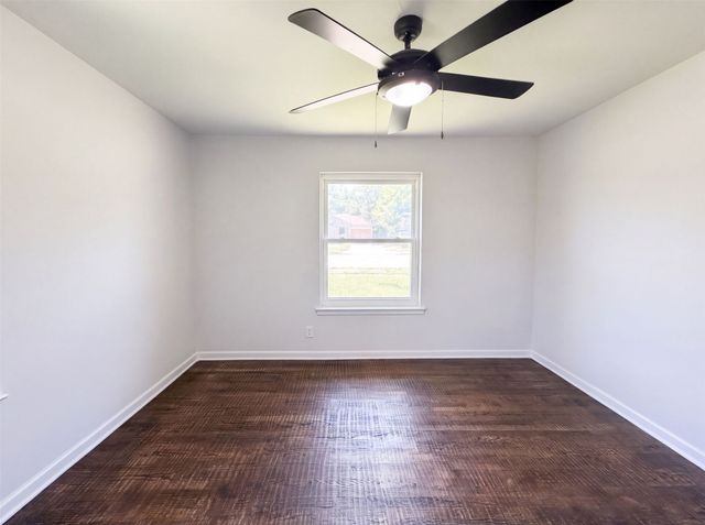 2415 Barnes Bridge Road, Dallas, TX 75228