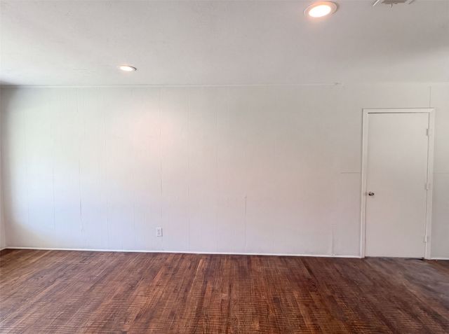 2415 Barnes Bridge Road, Dallas, TX 75228