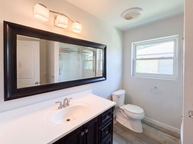 2415 Barnes Bridge Road, Dallas, TX 75228