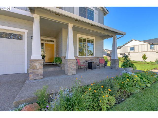 1944 Nw MERCIA St, Mc Minnville, OR 97128