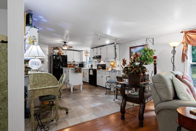 434 D Harvey Road, Graysville, TN 37338