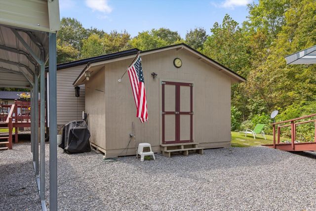 434 D Harvey Road, Graysville, TN 37338