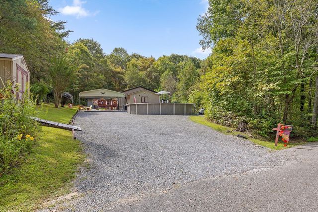 434 D Harvey Road, Graysville, TN 37338
