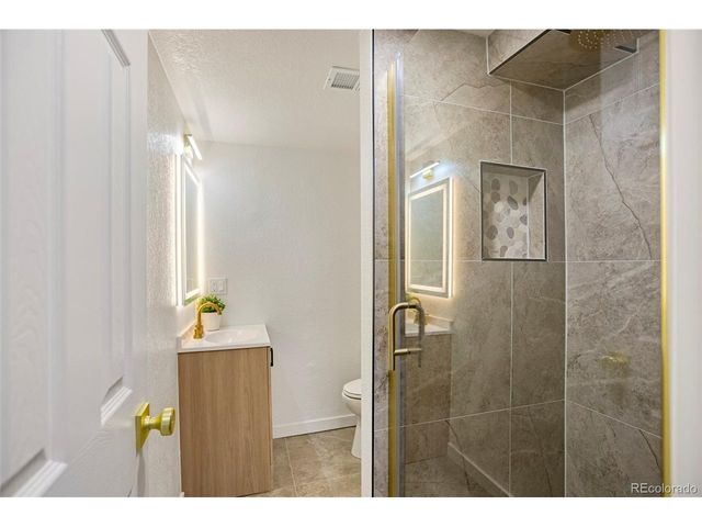 9299 W Weaver Dr, Littleton, CO 80123