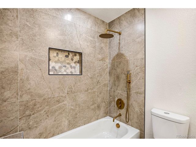 9299 W Weaver Dr, Littleton, CO 80123