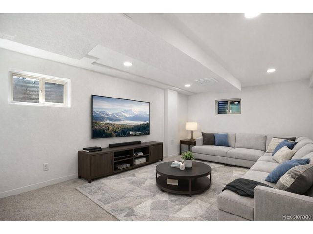 9299 W Weaver Dr, Littleton, CO 80123