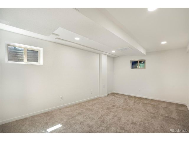 9299 W Weaver Dr, Littleton, CO 80123