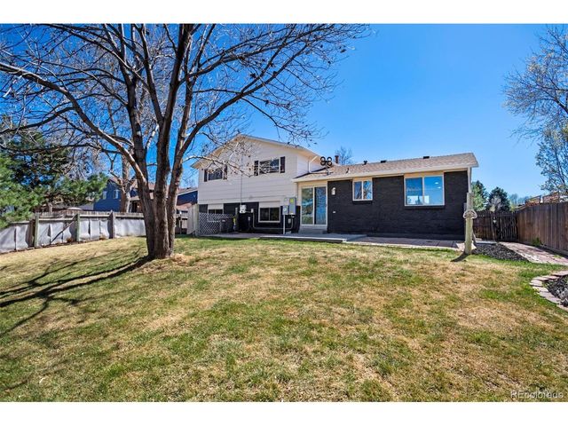 9299 W Weaver Dr, Littleton, CO 80123