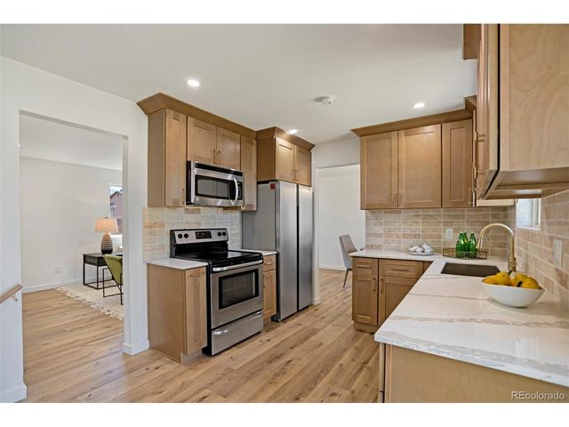 9299 W Weaver Dr, Littleton, CO 80123