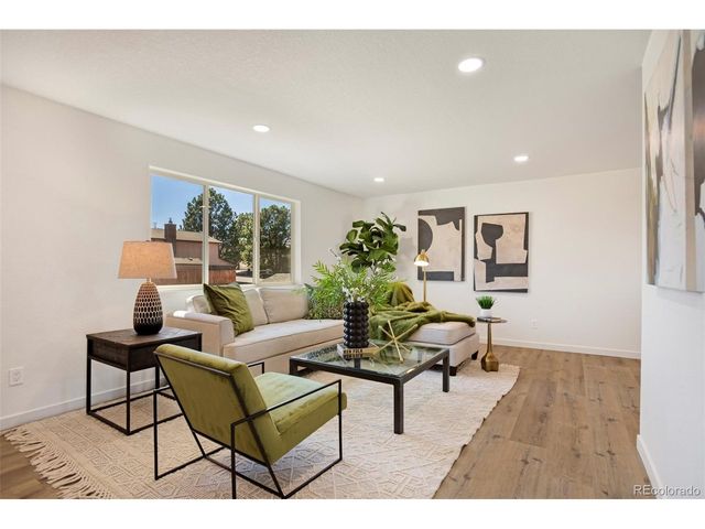 9299 W Weaver Dr, Littleton, CO 80123