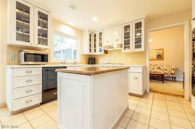 24653 Meldon Boulevard, Beachwood, OH 44122