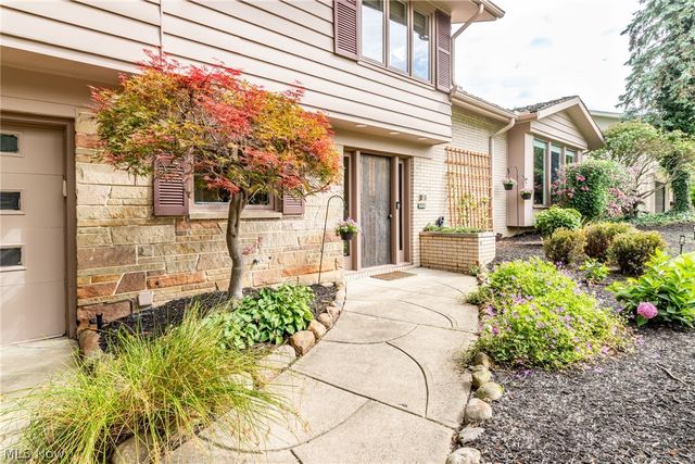 24653 Meldon Boulevard, Beachwood, OH 44122