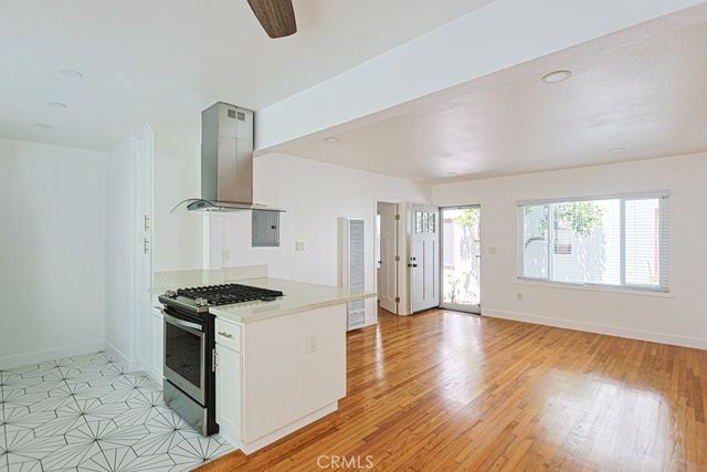 70 Roycroft ave, Long Beach, CA 90803