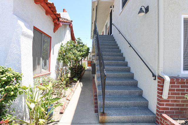 70 Roycroft ave, Long Beach, CA 90803