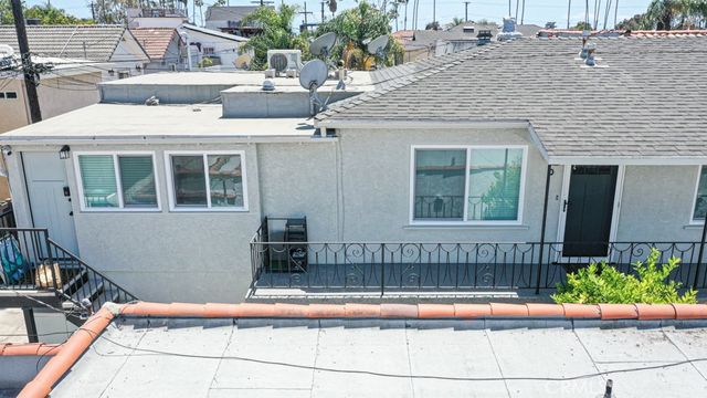 70 Roycroft ave, Long Beach, CA 90803