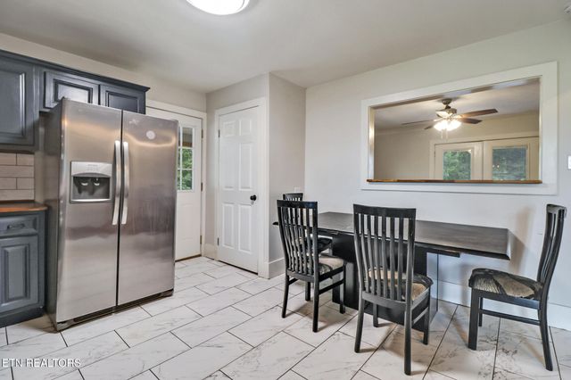 820 Sunset Drive, Kingston, TN 37763