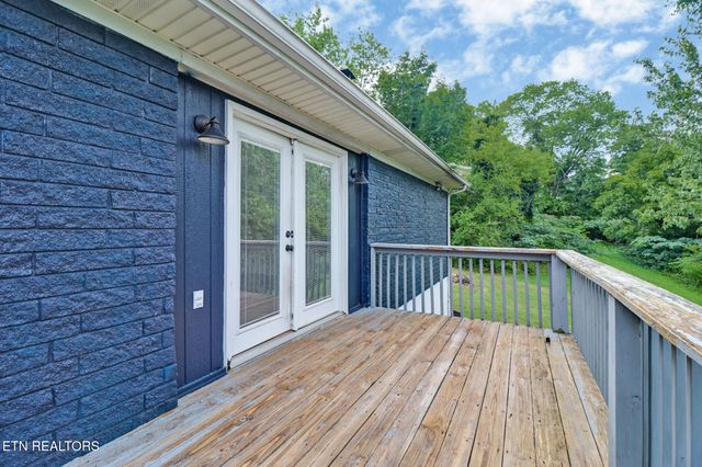 820 Sunset Drive, Kingston, TN 37763