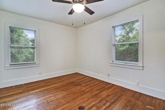 820 Sunset Drive, Kingston, TN 37763