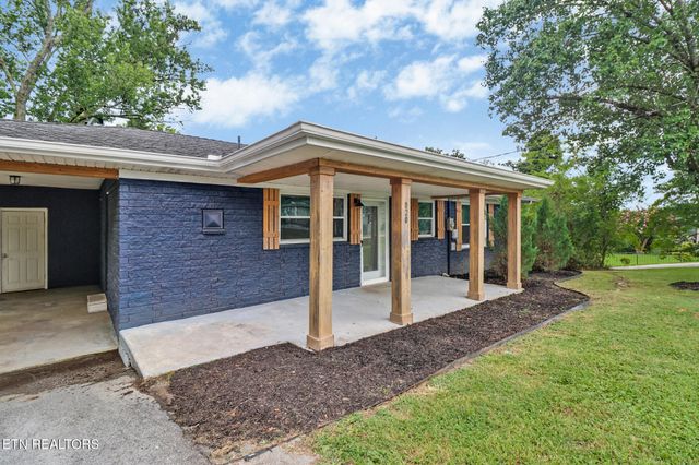 820 Sunset Drive, Kingston, TN 37763