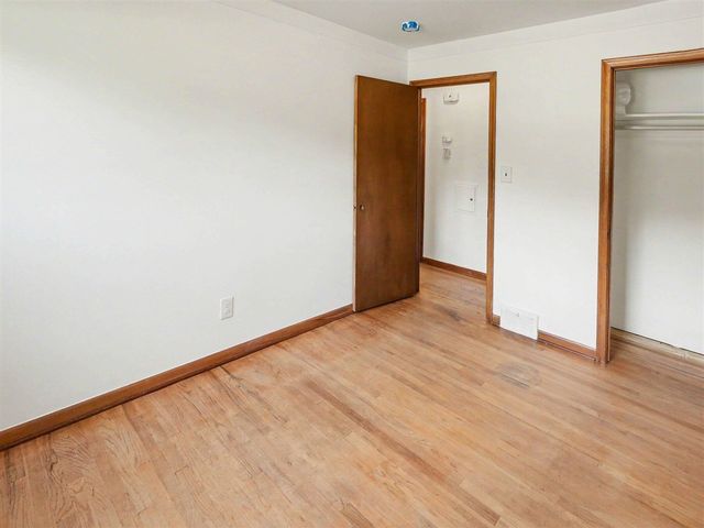 32740 Grandview Avenue, Westland, MI 48186