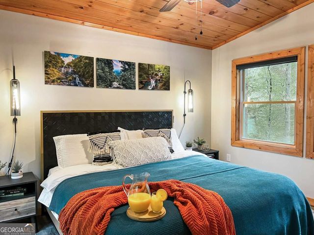 7 Addle Court, Ellijay, GA 30540