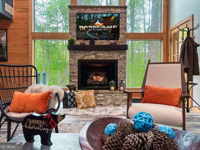 7 Addle Court, Ellijay, GA 30540