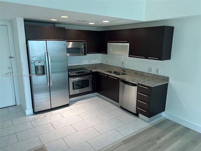 951 Brickell Ave 1209, Miami, FL 33131