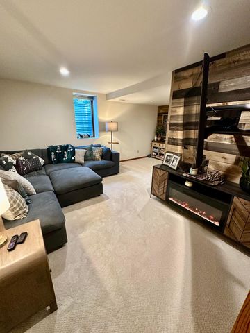 4930 Morehead Avenue, White Bear Lake, MN 55110
