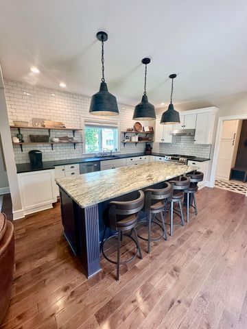 4930 Morehead Avenue, White Bear Lake, MN 55110