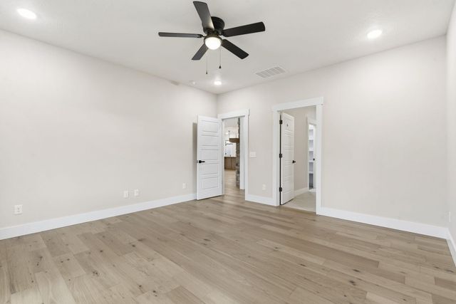 1772 E Cobblestone Drive, Ozark, MO 65721