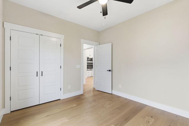 1772 E Cobblestone Drive, Ozark, MO 65721