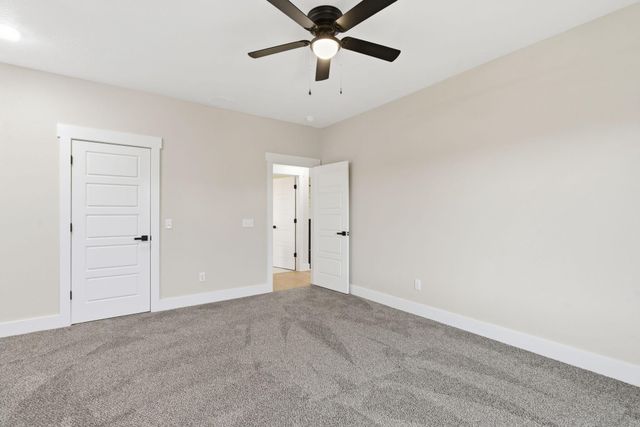 1772 E Cobblestone Drive, Ozark, MO 65721