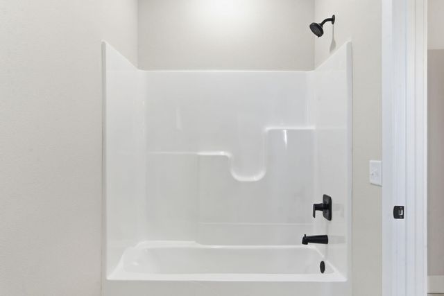 1772 E Cobblestone Drive, Ozark, MO 65721