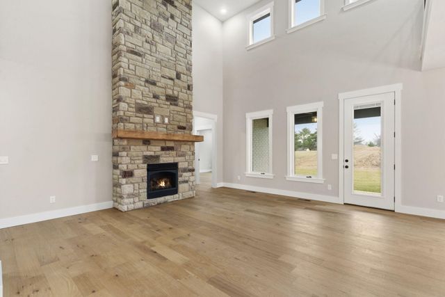 1772 E Cobblestone Drive, Ozark, MO 65721