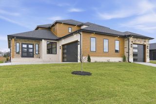 1772 E Cobblestone Drive, Ozark, MO 65721