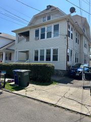 170 Livingston Place, Bridgeport, CT 06610
