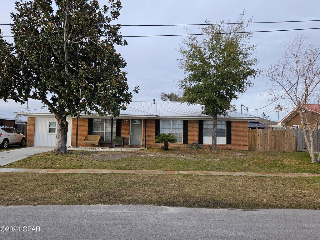 6521 Hiwassee Street, Panama City, FL 32404