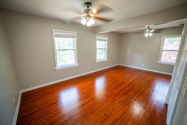 11359 S Bell Avenue, Chicago, IL 60643